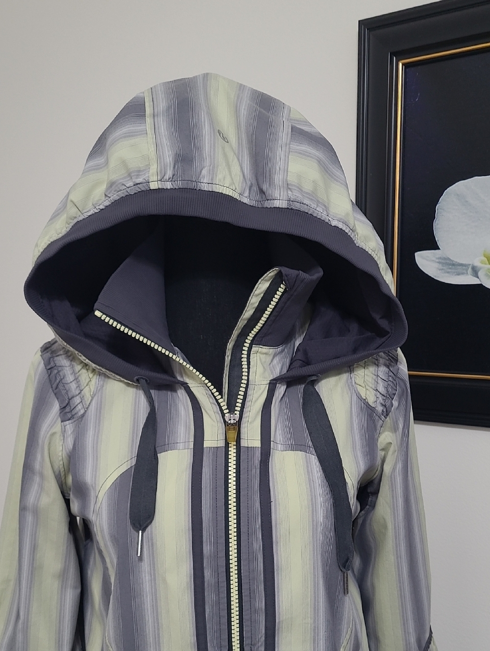 Lululemon Run Track & Field Jacket - Picture 4 of 13